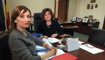Paula Herlo pune autoritatile fata in fata cu vechile promisiuni. Anca Nastasi arata fata nevazuta a raiului din Viscri