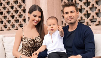 Adrian Mutu și soția, vacanță la plajă în noiembrie. Cum au pozat cei doi soți