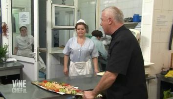 Misiune dificila pentru chef Victor Melian. Cum a transformat un restaurant din Tulcea in doar 4 zile