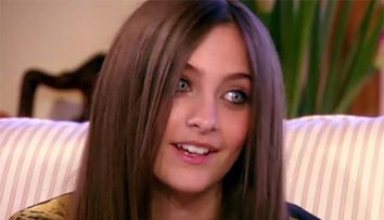 Paris Jackson a reluat legatura cu mama ei biologica