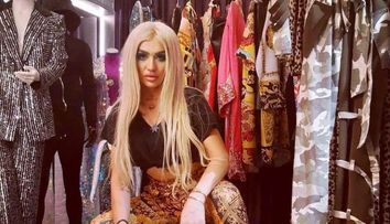 Margherita de la Clejani, într-o ipostază super sexy. Vedeta s-a fotografiat topless, iar imaginea a ajuns pe Instagram