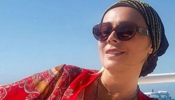Dana Săvuică, prima baie în mare în 2021. Cum își petrece vacanța în Egipt