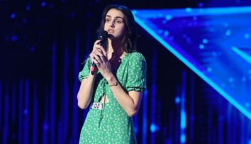 Românii au talent 2020: Laura Muruzuc, moment emoționat de poezie