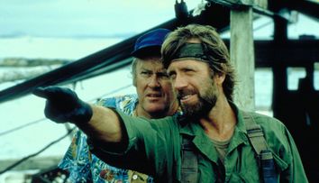 Chuck Norris, omagiat la PRO CINEMA. În fiecare seară din acest weekend, putem revedea cele mai tari filme de acțiune cu regretatul actor