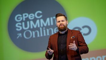 Comerțul online, creștere de 41% pe fondul pandemiei de COVID-19