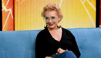Mihaela Tatu, la Întrebarea Mesei Rotunde: ”După ce era să mor, am vândut casa și am plecat în lume”