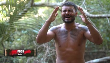 Războiul dintre Jador și Zanni nu dă semne că se va încheia prea curând. Jador, pregătit să îi dea lovitura de grație coechipierului său: „Gata, te distrug”