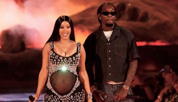 Cardi B și-a expus burta de gravidă într-o ținută viu colorată. Artista își caută o casă mai mare