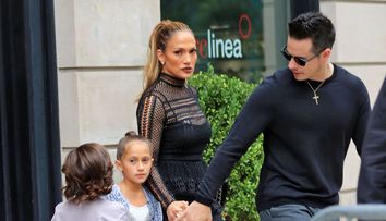 Fiica lui Jennifer Lopez se transforma in copia fidela a mamei ei. Emme este o micuta fashionista in devenire
