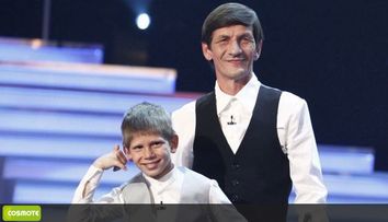 Gabriel Stefanescu, ajutat de concurentii din cea de-a doua semifinala de la “Romanii au talent”