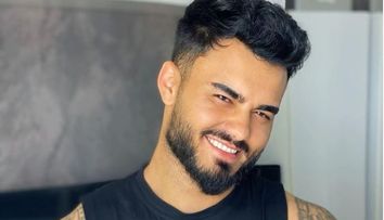 Jador a ajuns la medicul estetician. Ce intervenție și-a făcut cântărețul