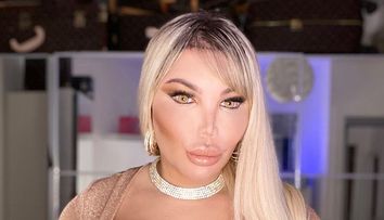 Bărbatul Ken, o nouă apariție controversată după ce a devenit Păpușa Barbie! S-a pozat în lenjerie transparentă