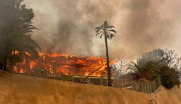Un fost actor orb a murit în incendiile din Los Angeles! Mama lui, o celebră prezentatoare TV, a făcut tot posibilul să își salveze fiul: „Nu l-am putut muta”