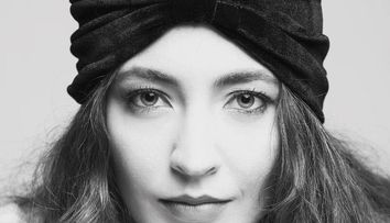 PREMIERA: Ligia Hojda - Fire Gun. Da PLAY aici primului VIDEOCLIP al fostei concurente de la Vocea Romaniei