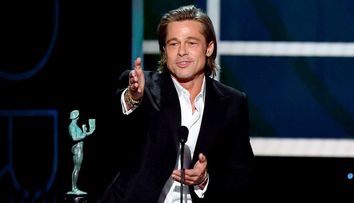 Brad Pitt a dezvăluit cine i-a scris glumele inspirate pe care le-a spus pe scenă în acest an