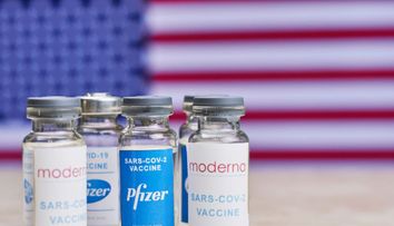 Când ajunge în țară vaccinul Moderna, care sunt principalele diferențe față de Pfizer BioNTech și cum se alege între ele?