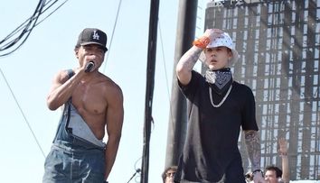 Justin Bieber, aparitie-surpriza la Coachella. Detaliul din tinuta artistului care a starnit controverse: 