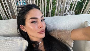 Cât de sexy este fiica lui Ion Țiriac. Ioana nu are rețineri și se pozează în cele mai incendiare ipostaze