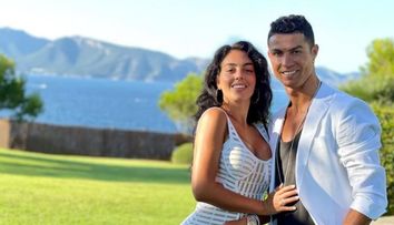 Georgina Rodriguez și-a etalat burtica de gravidă! Iubita lui Ronaldo arată fabulos