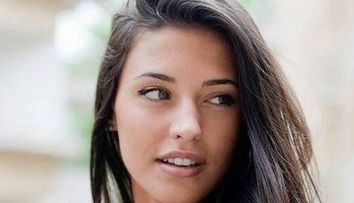 Antonia si Inna si-au facut impreuna acelasi tatuaj. O sa ramai surprins sa afli cate tatuaje are in total frumoasa Antonia