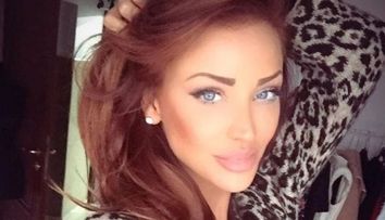 Bianca Dragusanu a starnit imaginatia admiratorilor cu cea mai recenta imagine. Cum arata tinuta pe care toate fanele si-o doresc in garderoba