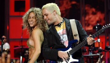 Alejandro Sanz a ajuns să aibă datorii de 5 milioane de dolari. Cine este femeia căreia îi datorează o avere