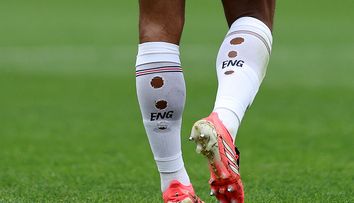 Ai observat găurile din ghetele și șosetele fotbaliștilor? Explicația din spatele celui mai ciudat trend de la Cupa Mondială
