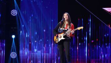 Românii au talent 2021: Maya Ciosa i-a impresionat pe jurați cu o compoziție proprie: “E din altă ligă!”