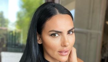 Lavinia Pîrva, apariție seducătoare într-o rochie cu spatele gol. Imaginile care i-au încântat pe fani