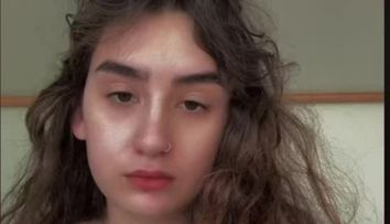 O influenceriță din Ucraina de 18 ani dezvăluie cum arată o zi sub invazia rusească