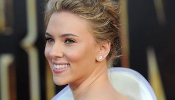 Scarlett Johansson despre pozele nud: 