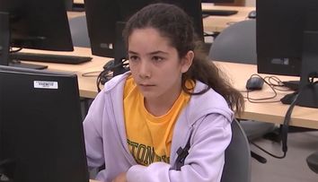 Ea este Alisa, fetița care la 11 ani a absolvit facultatea și visează să-l ajute pe Elon Musk să colonizeze Marte: „Vrea să meargă în spațiu”