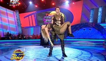 Roxana Ionescu, o vampirita sexy! VIDEO