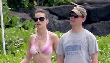 Hilary Swank dezvaluie secretul unui abdomen perfect FOTO!
