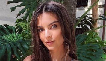 Emily Ratajkowski, surprinsă la plajă alături de soțul ei. Cum arată modelul în costum de baie, înainte să nască