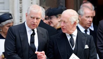Regele Charles i-a dat fratelui său Andrew „cel mai dur ordin de până acum”: „Șterge zâmbetul de pe față”