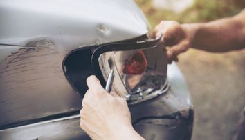 (P) Reparații Auto: Cum Alegi Cel Mai Bun Service pentru Daunele Tale