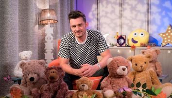 Orlando Bloom spune povești de adormit copiii, iar cei mici o să-l adore pentru asta