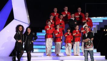 Tutu Adrian, Cristina si Alina si grupul Akikai au ajuns in finala “Romanii au talent” FOTO