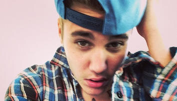Justin Bieber incearca din rasputeri sa o recucereasca pe Selena Gomez. Ce declaratie de dragoste i-a facut in vazul a 14 milioane de oameni