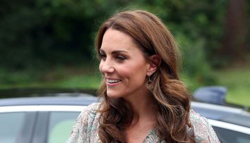 Știai că Ducesa Kate Middleton are un frate? Cum arată și cu ce se ocupă bărbatul