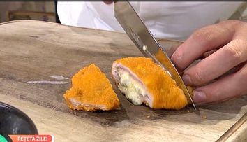 Chef Alin Barabancea transformă un preparat celebru într-o rețetă pe care o poate face oricine acasă! Vezi cu faci cordon bleu mediteranean și lapte de pasăre
