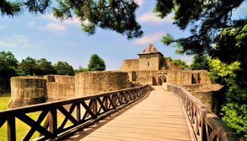 Una dintre cele mai importante cetati medievale din Romania a fost oficial redeschisa