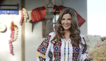 EXCLUSIV: 20 de poveşti de Crăciun ale vedetelor Pro TV. Oana Cuzino ne povestește despre copilăria ei