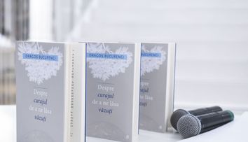 Dragos Bucurenci a lansat cartea „Despre curajul de a ne lasa vazuti”