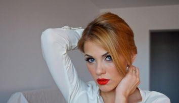 Andreea Ibacka, mai sexy ca niciodata. Si-a facut aparitia la TV intr-o rochita cat un tricou: FOTO