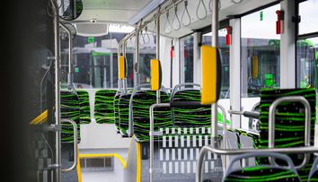 Un bărbat a murit după ce i s-a făcut rău într-un autobuz. Şoferul acuză călătorii nepăsători: N-au anunțat pentru a nu le fi întreruptă călătoria