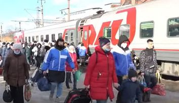 Unde vor locui cei peste 40.000 de refugiați din estul Ucrainei. Ce spun civilii ucraineni care și-au părăsit casele