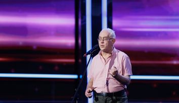 Românii au talent, 6 februarie 2026: Corneliu Simionescu, inginerul pensionar care are un hobby neobișnuit, să imite sunetul de chitară prin voce
