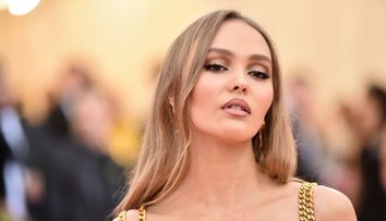 Fiica lui Johnny Depp, în București! Tânăra, de o frumusețe răpitoare, se bucură de zilele în România